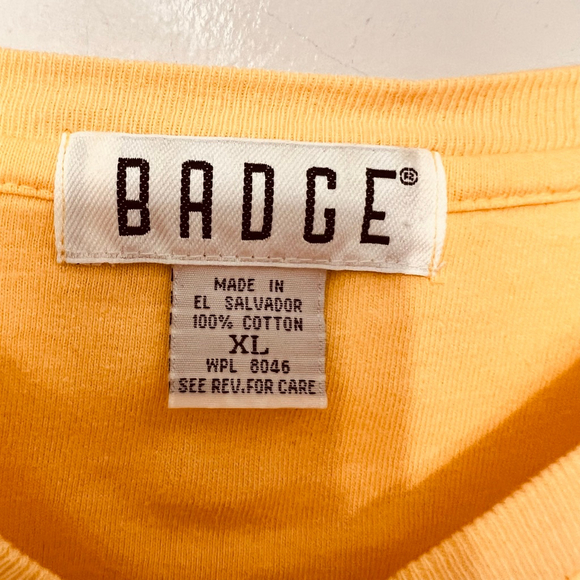 VTG Badge Shirt Mens XL Short‎ Sleeve V Neck Blue T-Shirt 100% Cotton 90s Y2K - Picture 3 of 12